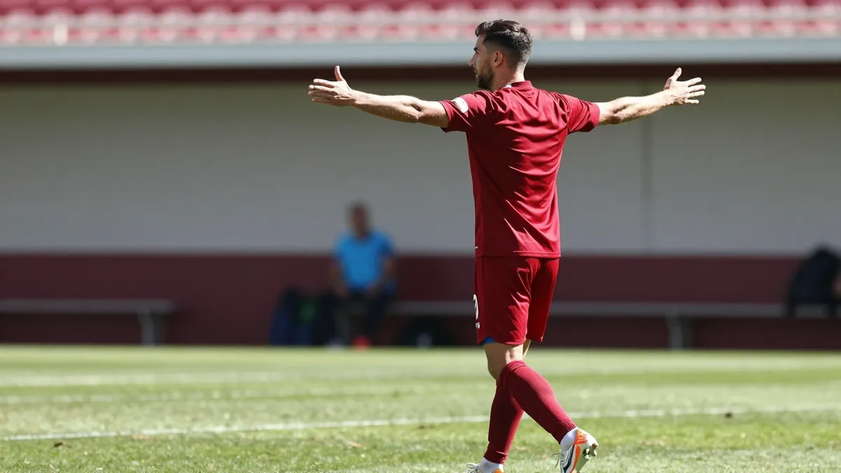 El delantero croata, de 35 años, ha anotado siete de los diez tantos del equipo, una dependencia que el club busca...